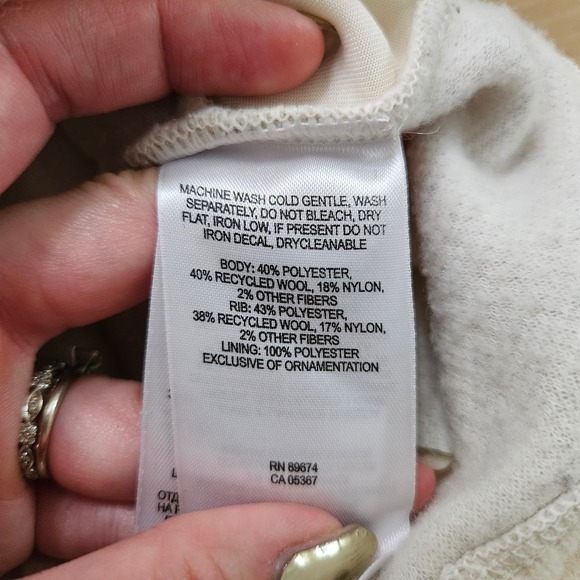 Mountain‎ Hardwear Women's Sarafin Oatmeal Button Up Wool Blend Sweater. Size XS - Picture 8 of 8